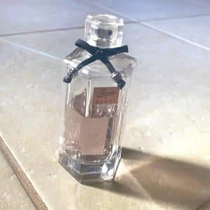 Flora by GUCCI GORGEOUS GARDENIA PERFUME